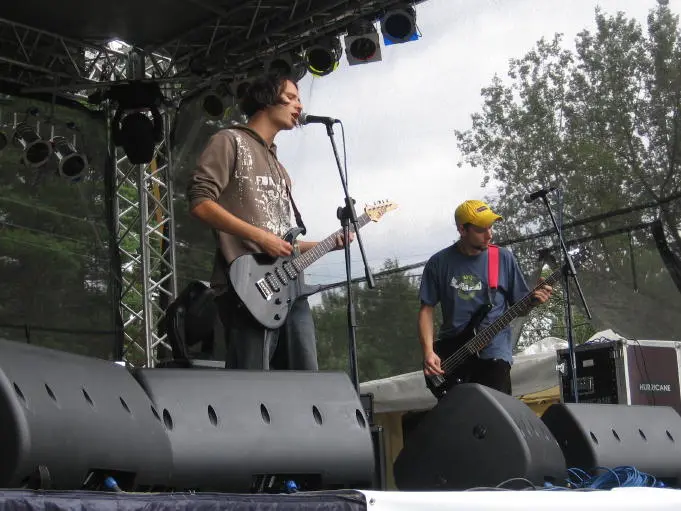 Centrum Rozbitého Skla - fafo a koky.JPG